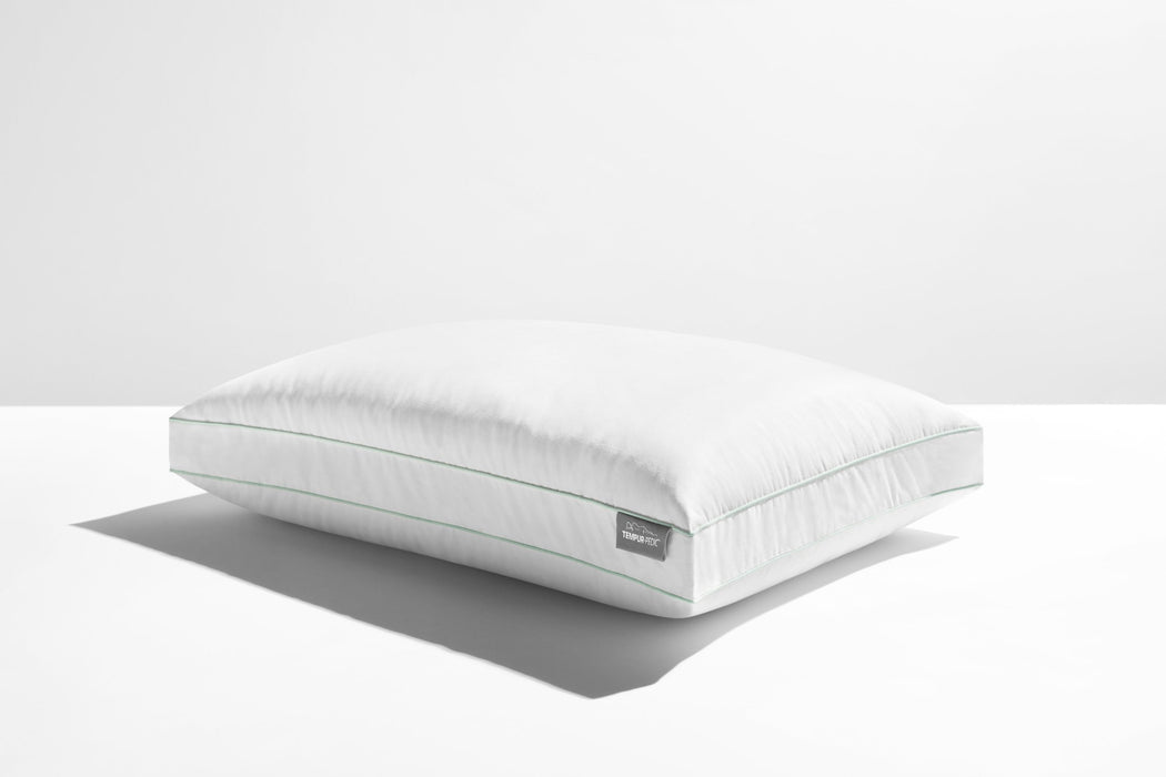 TEMPUR-Down™ Precise Support Pillow